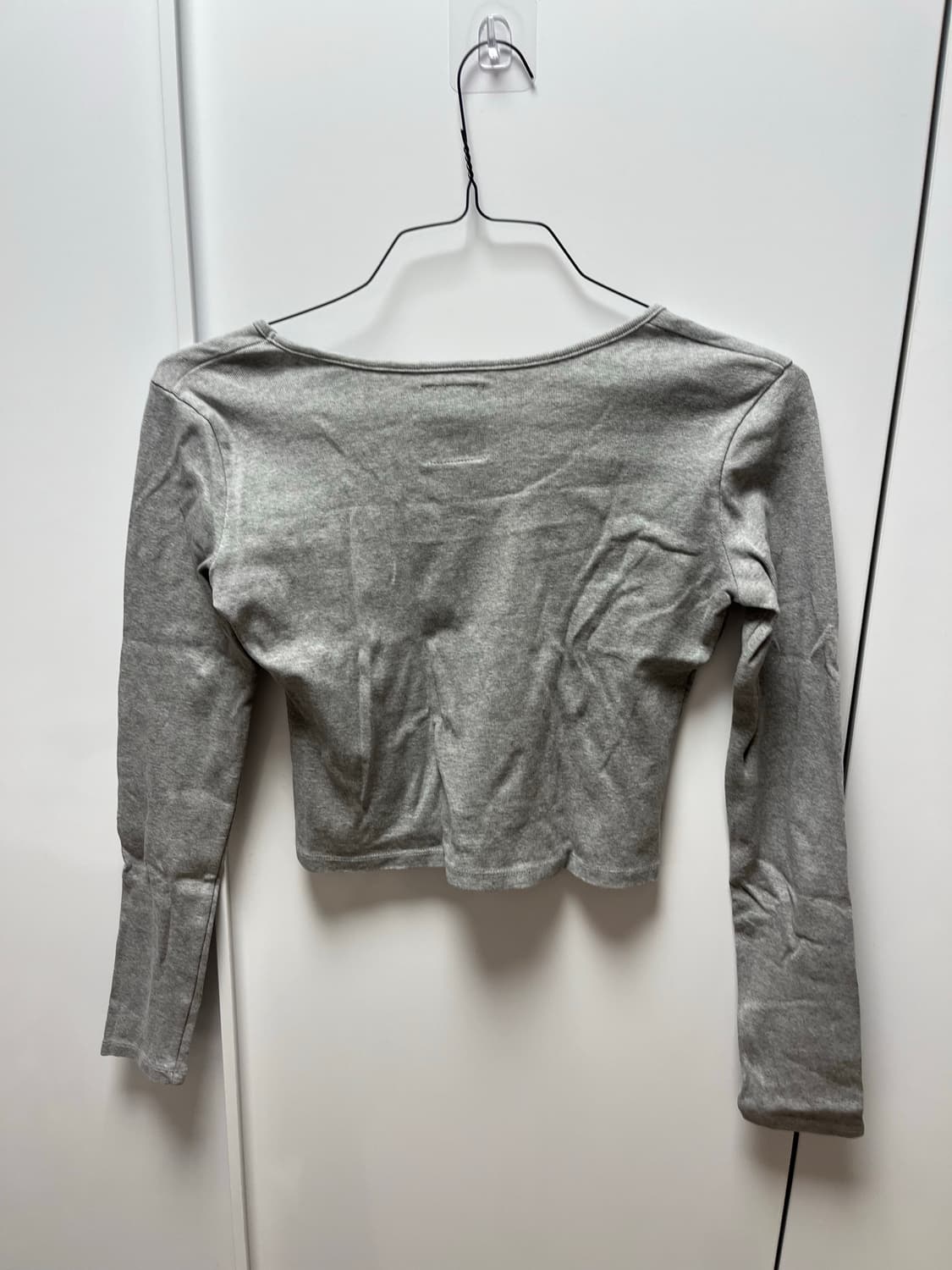 클래식 브이넥 긴팔 상품이미지3