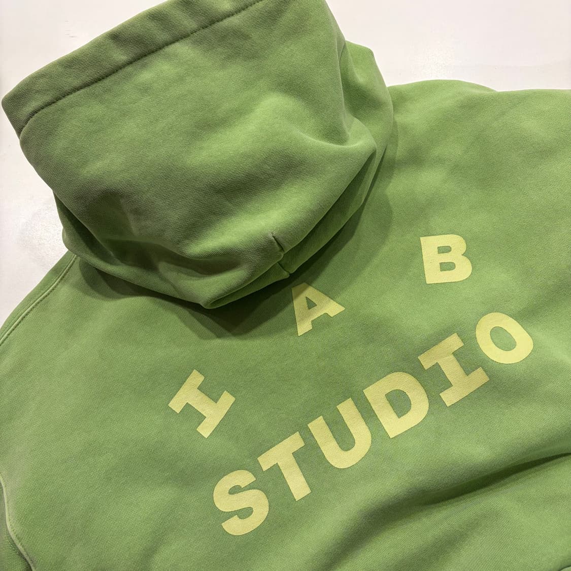 [M] 아이앱스튜디오 IAB Studio 애플 그린 후드티 B807 상품이미지3
