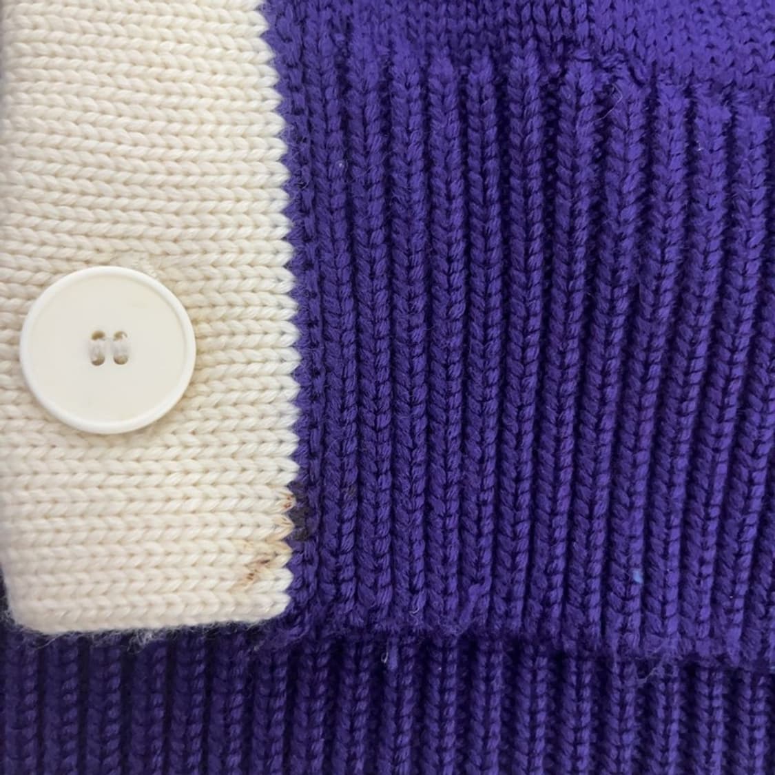 라코스테 숄카라 빅로고 레트로 퍼플 울 니트 가디건 4 C08659 상품이미지7