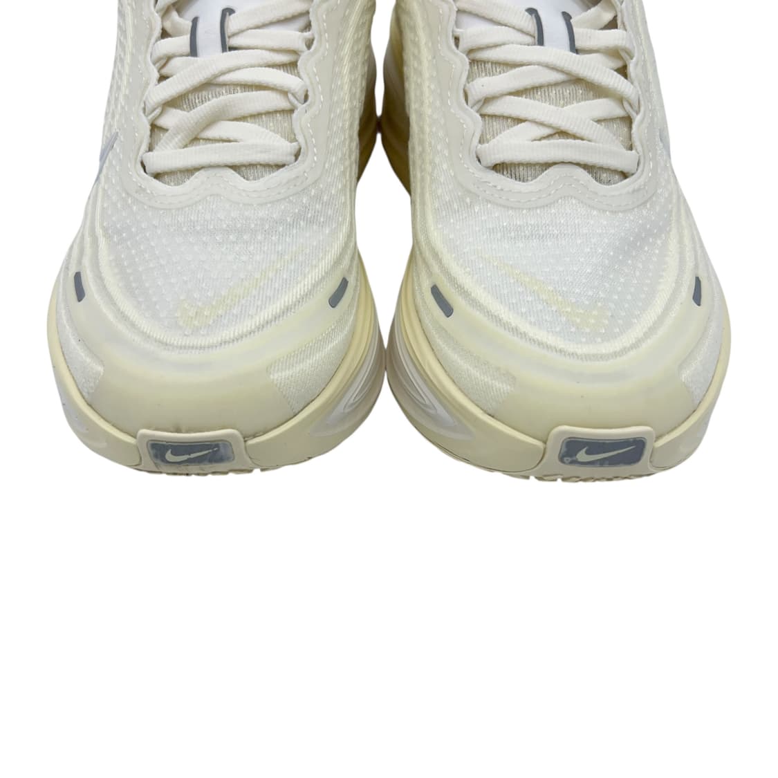 240 W 나이키 보메로 플러스 세일 앨러배스터 상품이미지5