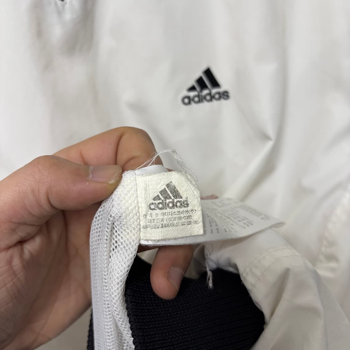 아디다스 화이트 올드스쿨 웜업 상품이미지5