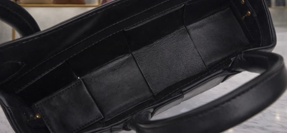 [A급] 보테가베네타 이스트웨스트 아르코 토트백 미니 판매합니다!!! 상품이미지3