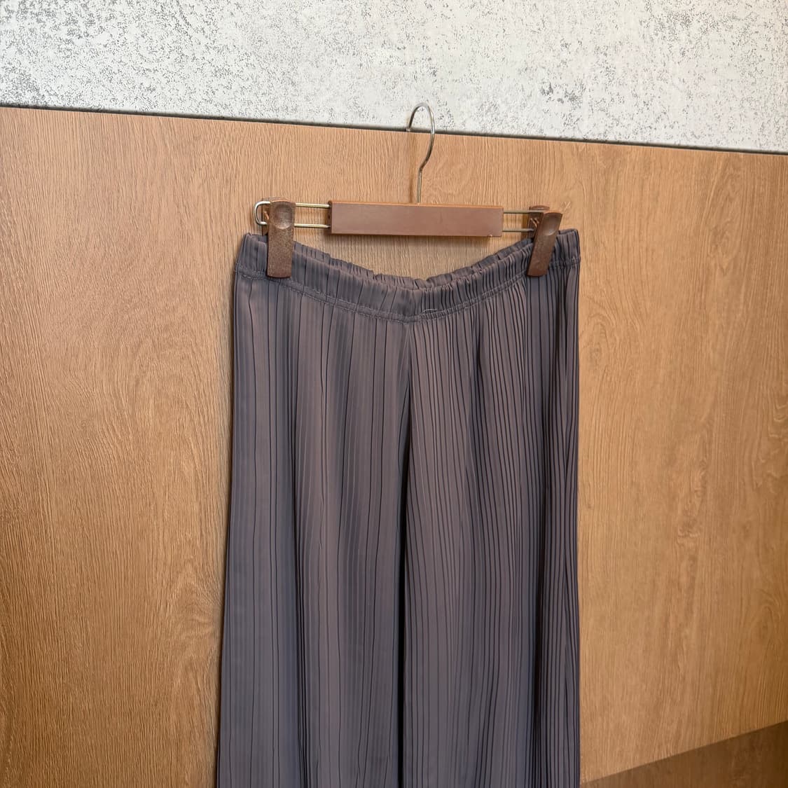 빈티지 플리츠 팬츠 밴딩 디테일 와이드 루즈핏 차콜 상품이미지3