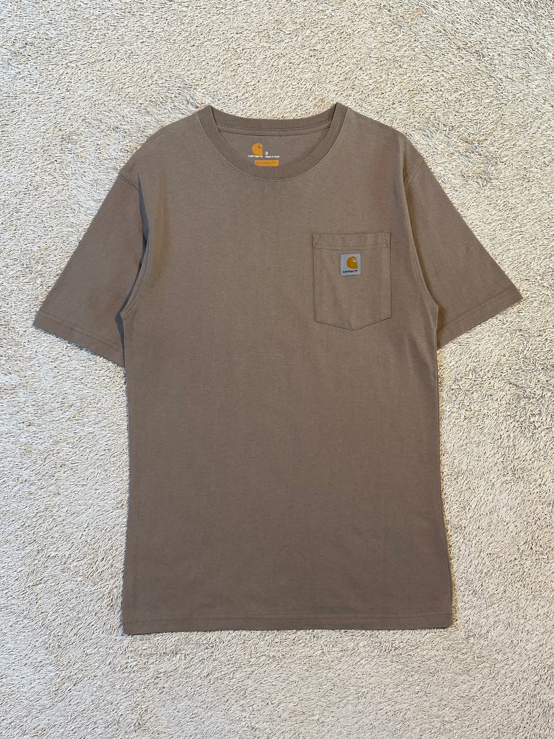 칼하트 CARHARTT 오리지널핏 포켓 반팔 티셔츠 베이지 상품이미지1