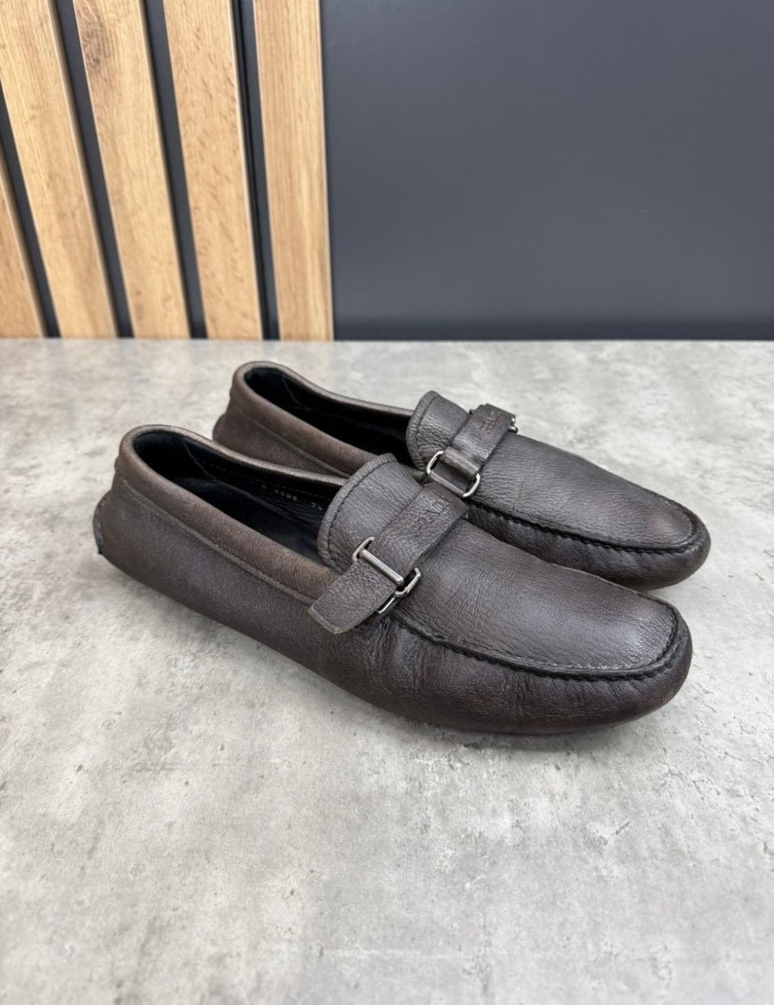 [9.5] 프라다 버클 로퍼 브라운 상품이미지2