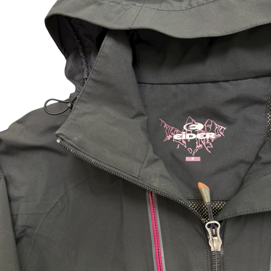 아이더 바람막이 상품이미지2