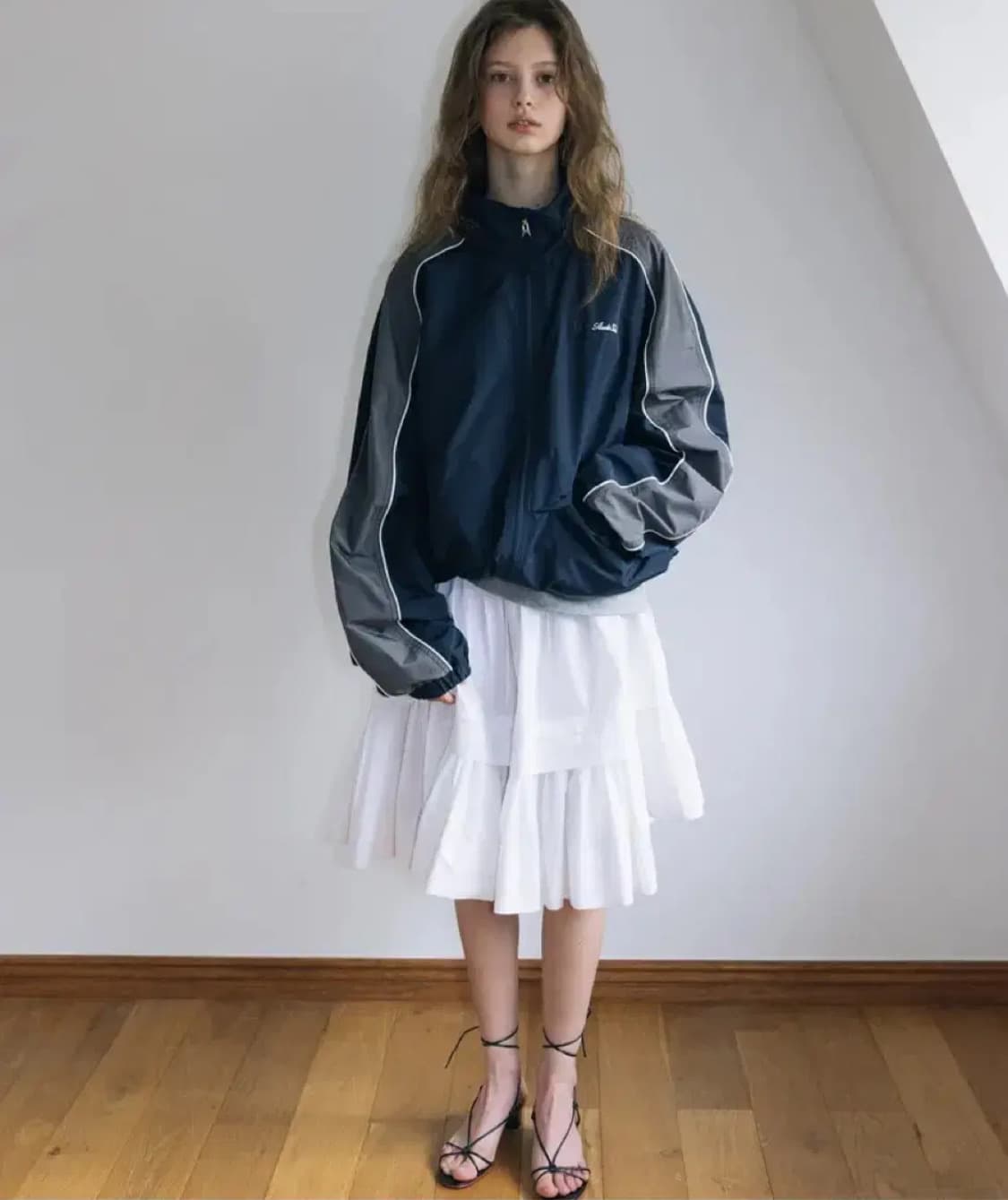 스튜디오테이블 UNBALANCE LAYER SKIRT WHITE 상품이미지1