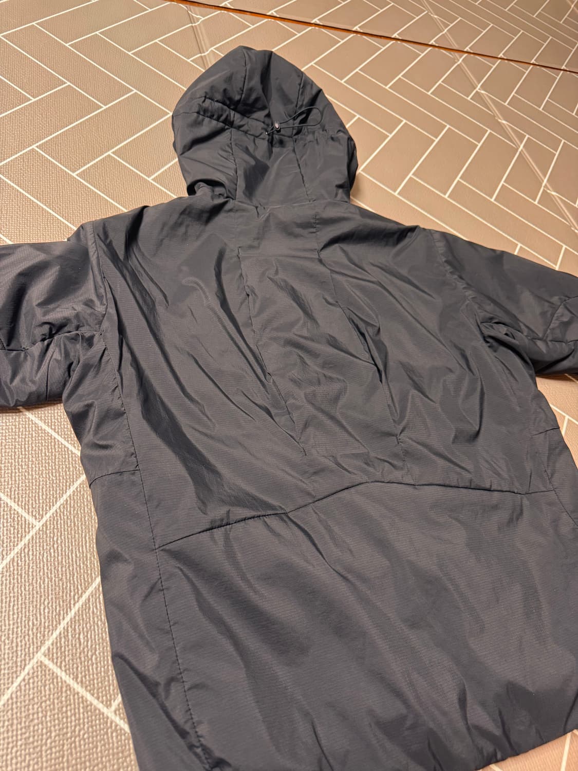 살로몬 모디세이 자켓 블랙 LC2346900 상품이미지2