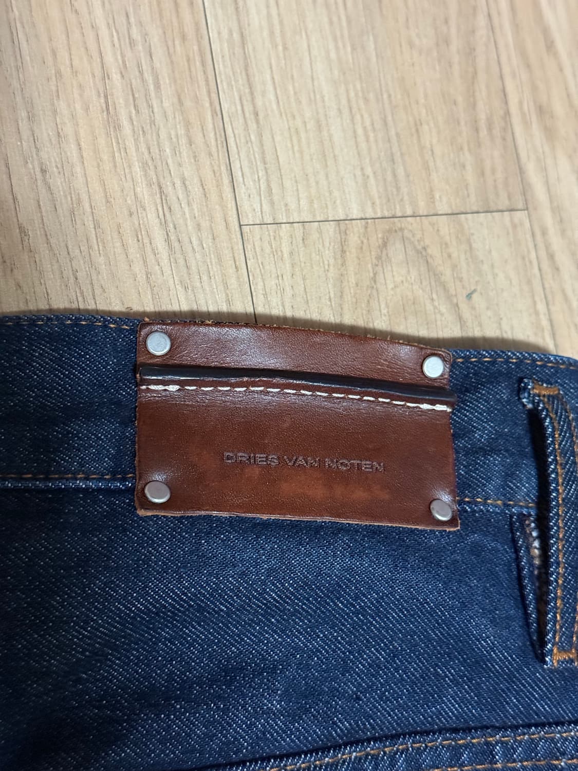 30] 드리스 반 노튼 하이웨이스트 핀턱 데님 팬츠 상품이미지8