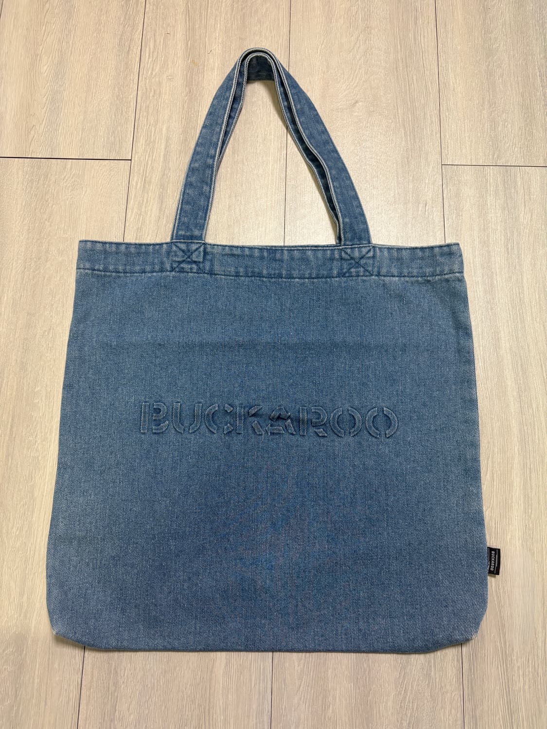 버커루)데님 엠보 로고 에코백(남녀공용) 상품이미지7