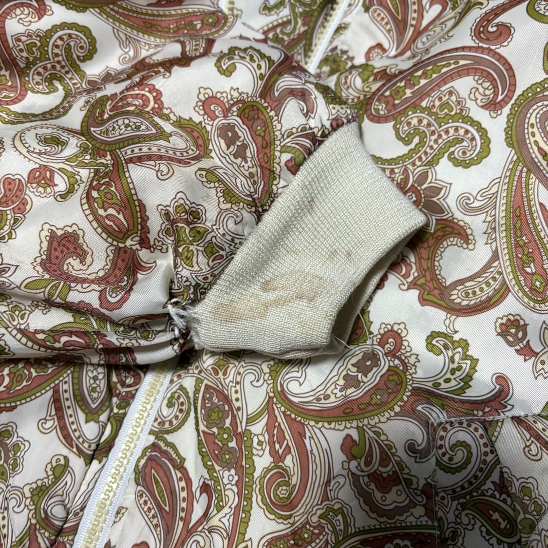 코오롱스포츠 90s 페이즐리 올드스쿨 봄버 자켓 상품이미지4