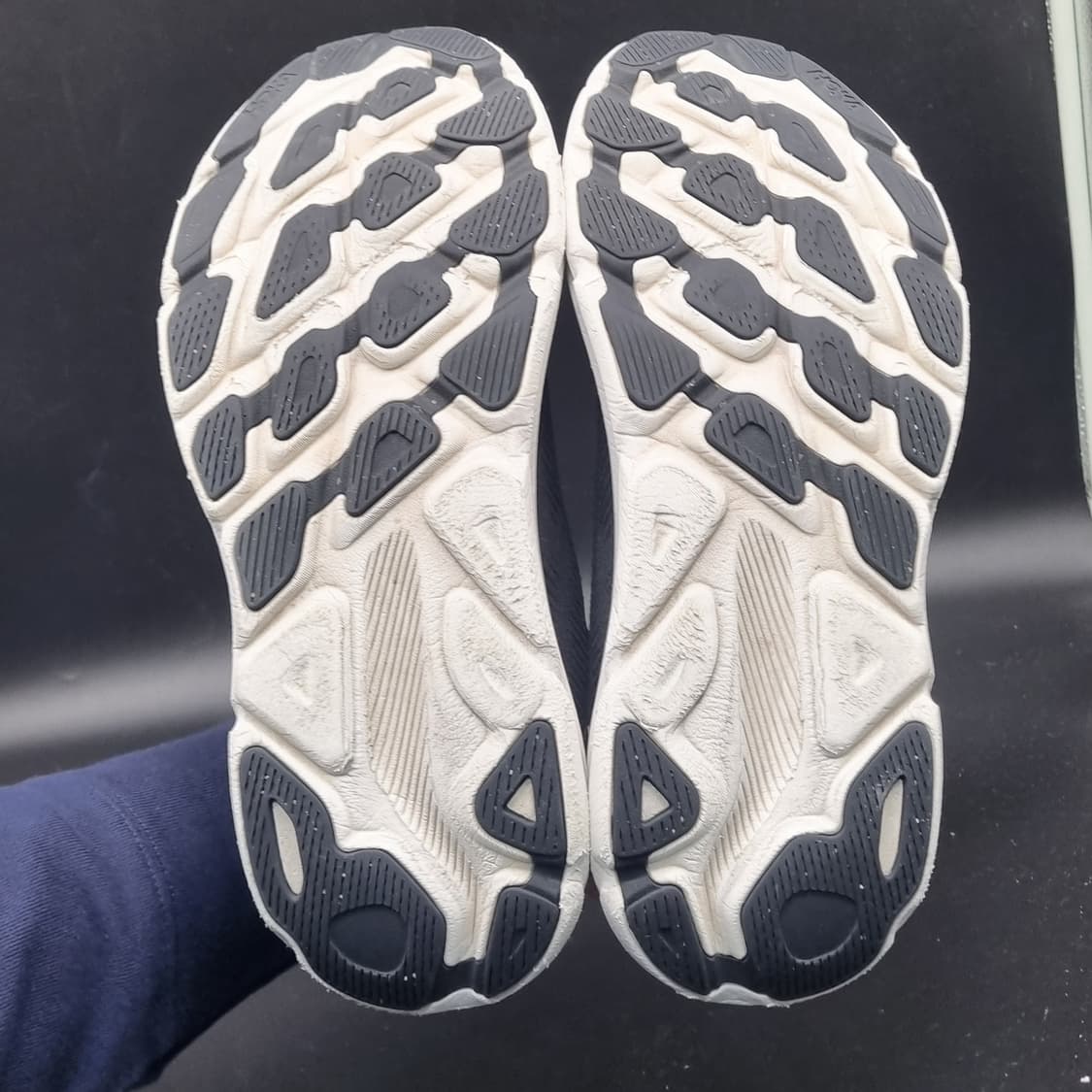 호카 클리프톤 남성런닝화 300 상품이미지3