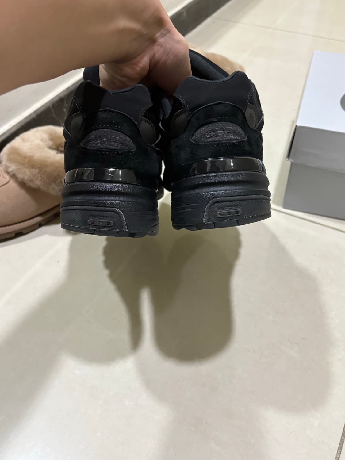 뉴발란스 992 코어블랙 us7 250 상품이미지9