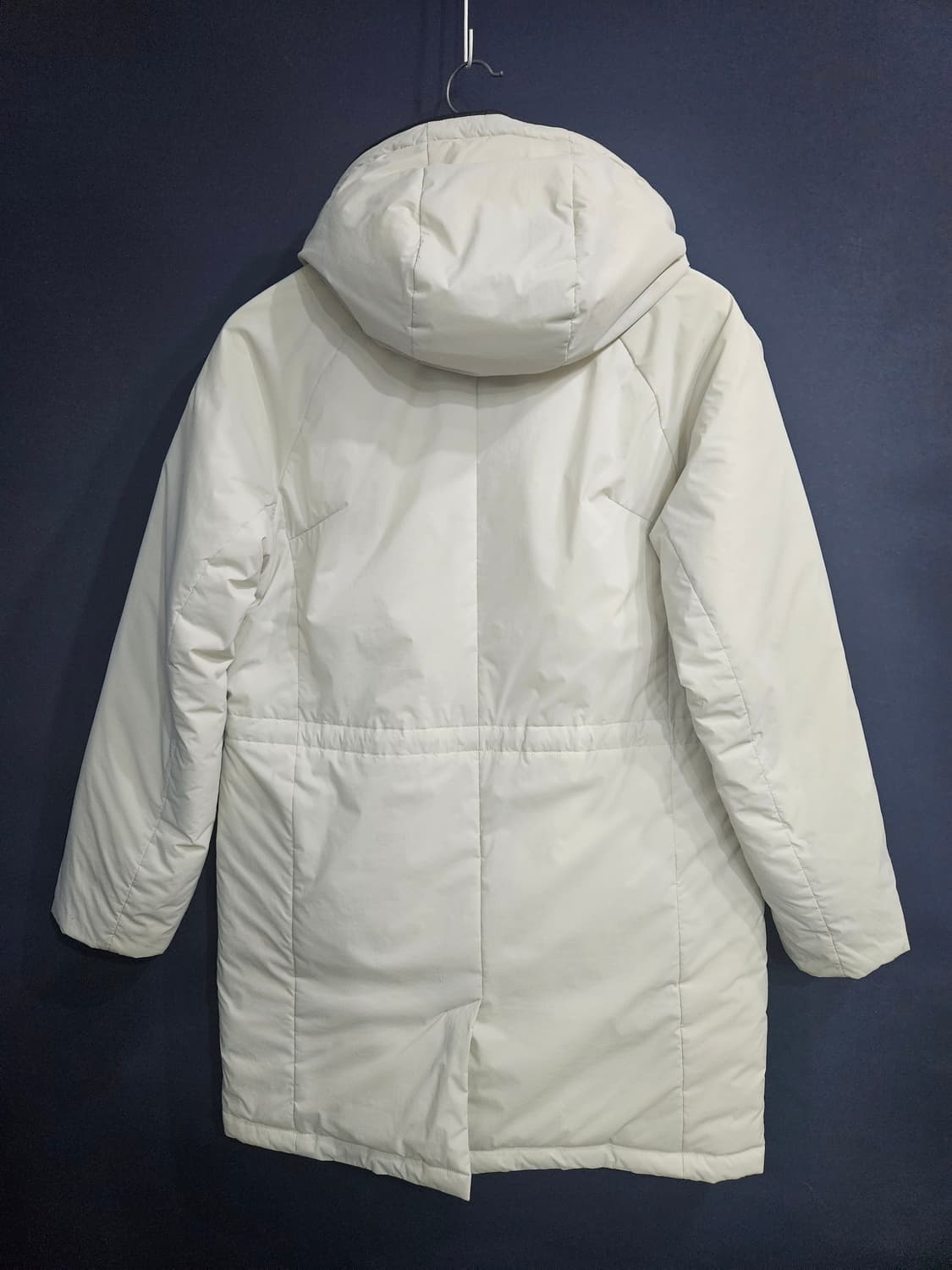 블랙컬러 아이보리컬러 남성 100 구스다운 패딩  상품이미지2