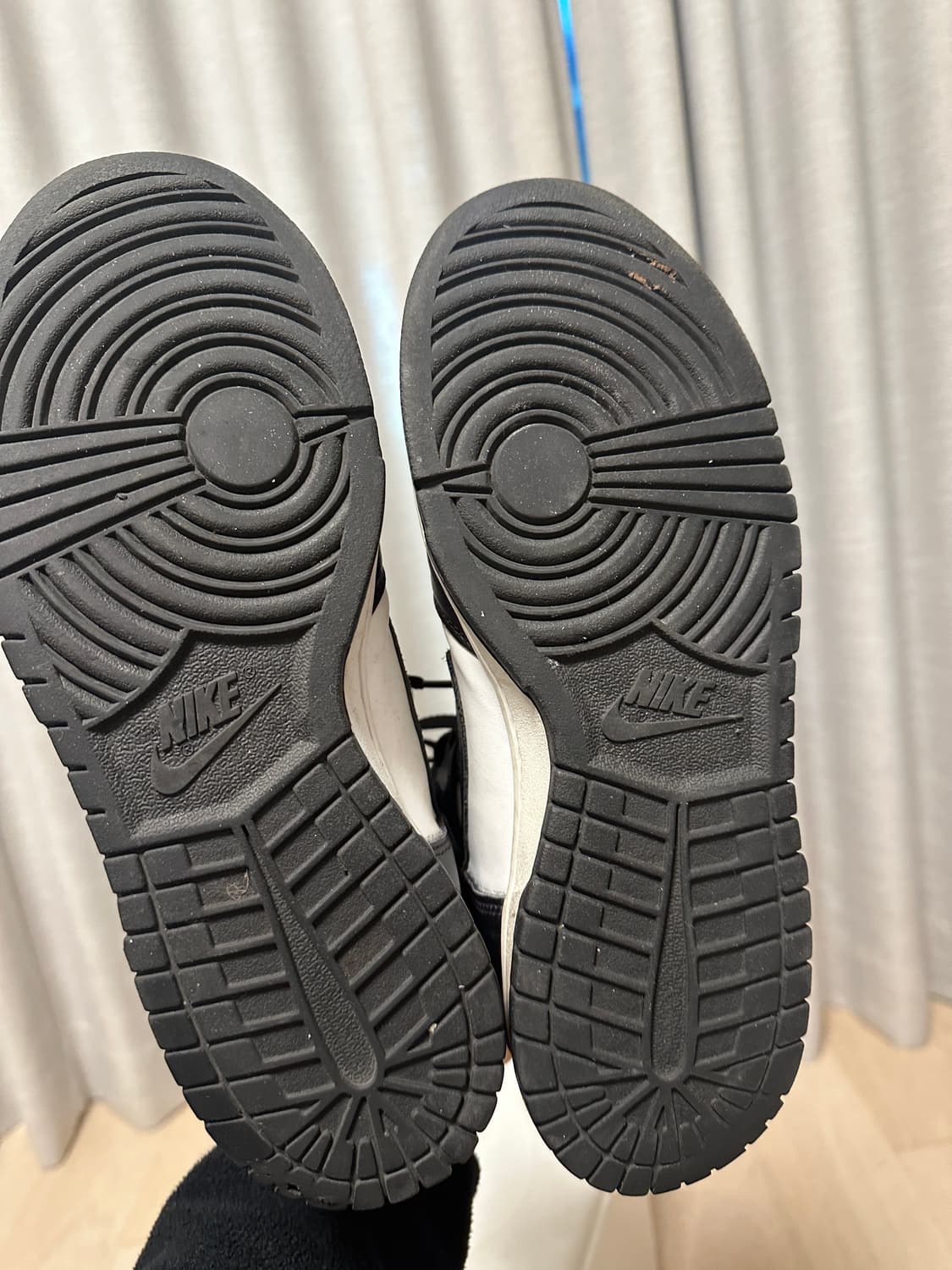 나이키 덩크 하이 레트로 챔피언쉽 화이트 260 상품이미지7