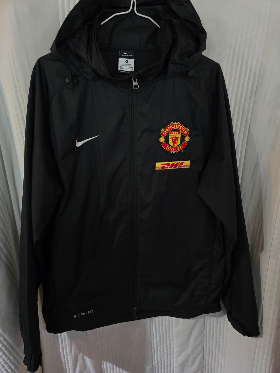 나이키 맨유 DHL 오버핏 바람막이 상품이미지2