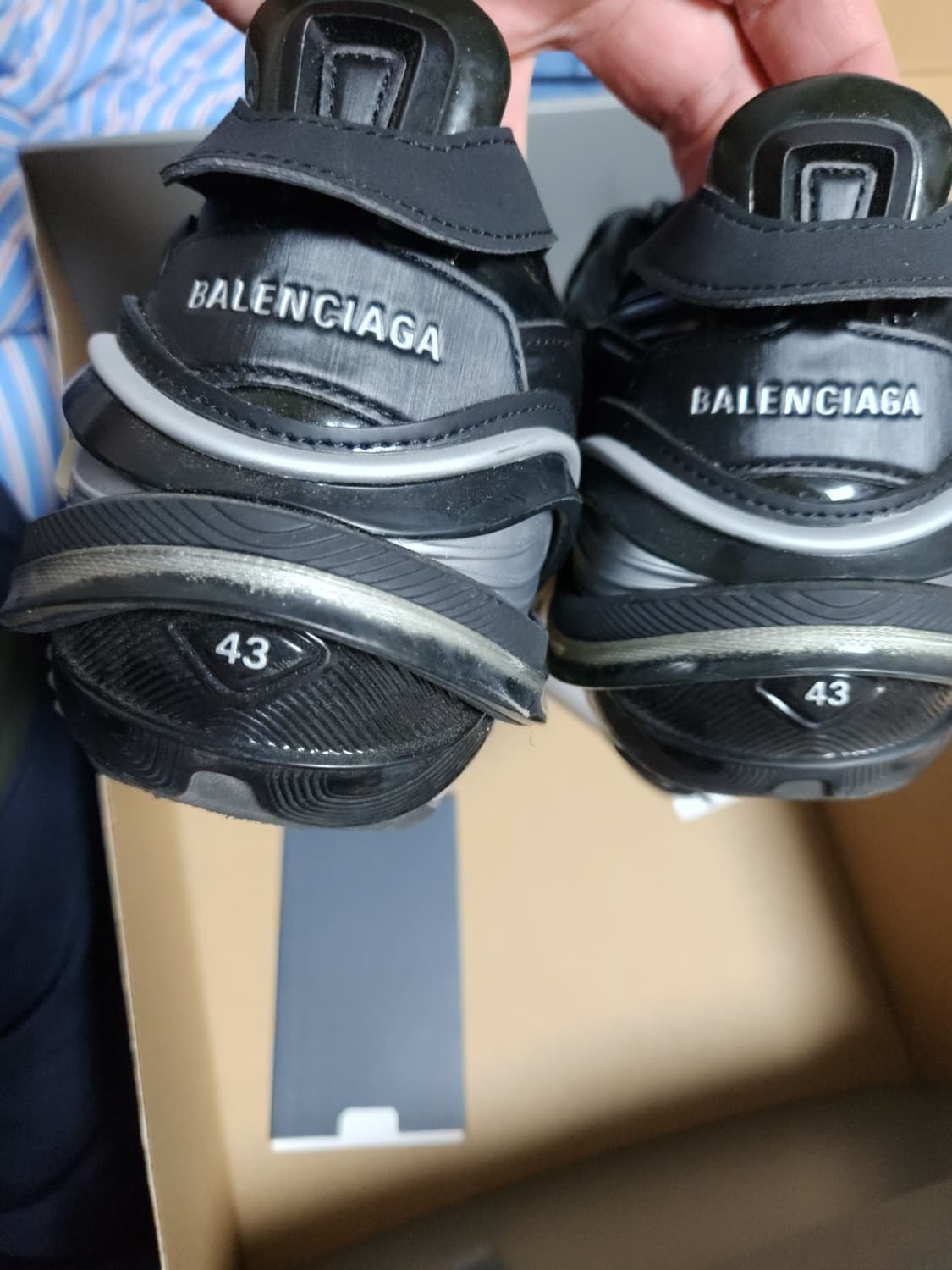 발렌시아가 타이렉스 43 블랙그레이 상품이미지4