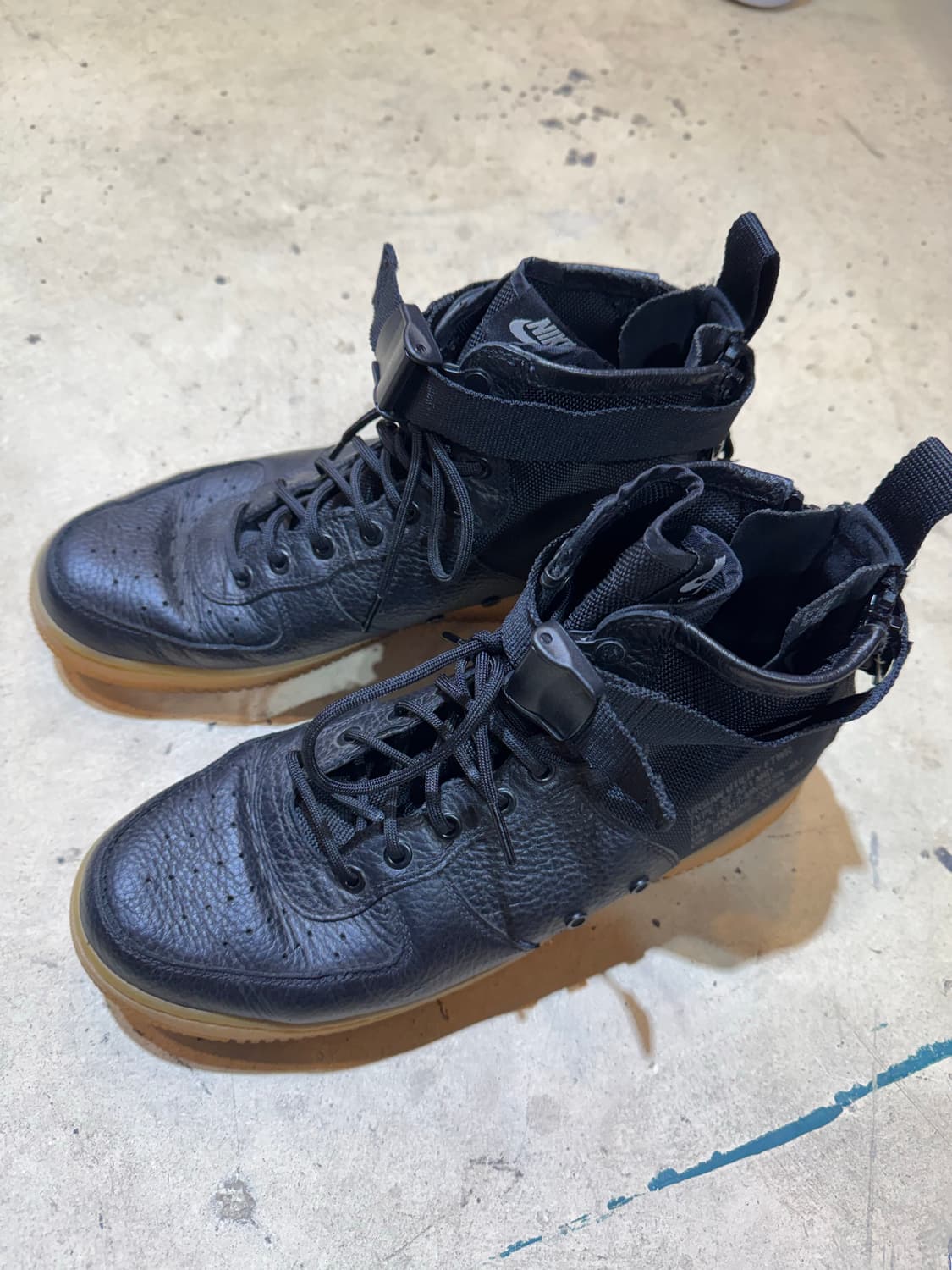 285/깔창없음/나이키 SF 에어포스 1 미드 블랙  상품이미지1