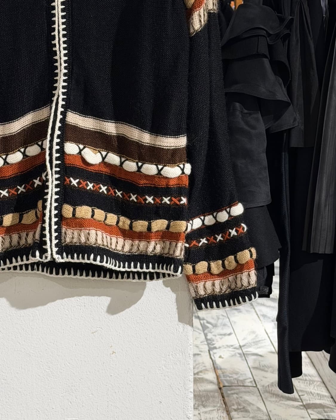 빈티지 캐롤리나 케이 블랙 배색 니트 집업 가디건 상품이미지6