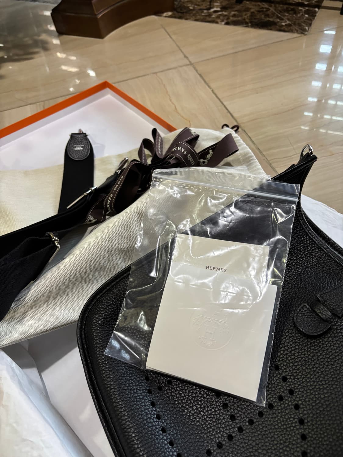 에르메스 에블린 29 블랙(누아) 은장 상품이미지2