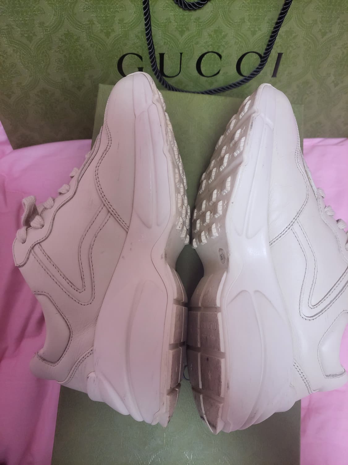 정품)급처상태좋음!구찌 애플 사과 로고 라이톤 스니커즈 키높이 운동화 상품이미지5