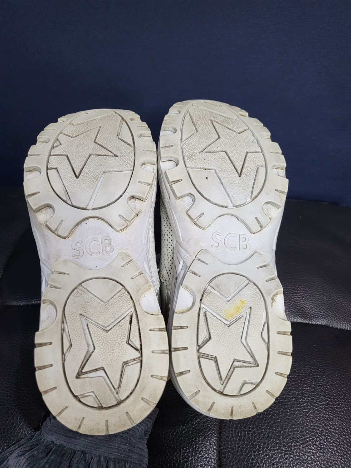 슈콤마보니 실버 스니커즈 상품이미지9