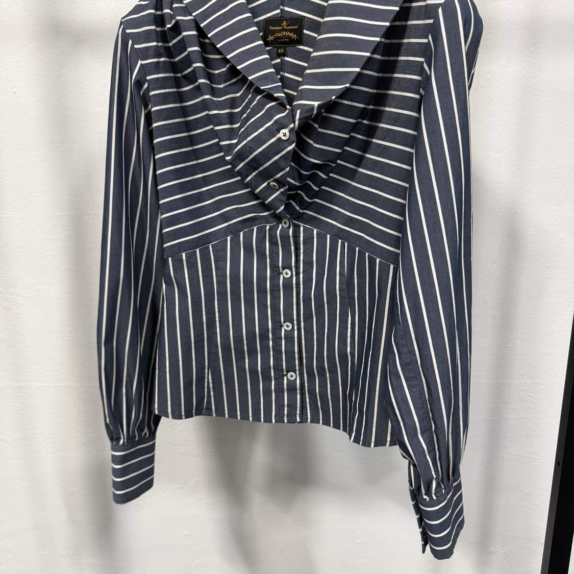 비비안웨스트우드 디테일 스트라이프 셔츠 상품이미지4