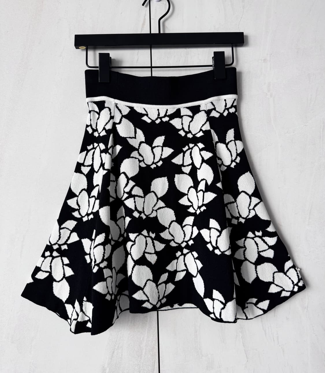 새상품 THAKOON ADDITION 플라워 니트 플레어 스커트XS(44 상품이미지5