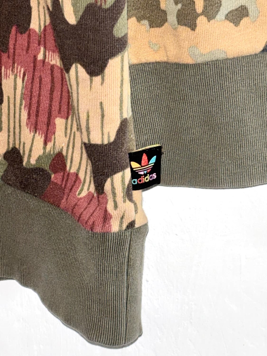아디다스 x Pharrell Williams 카모 맨투맨 / Camo 상품이미지6