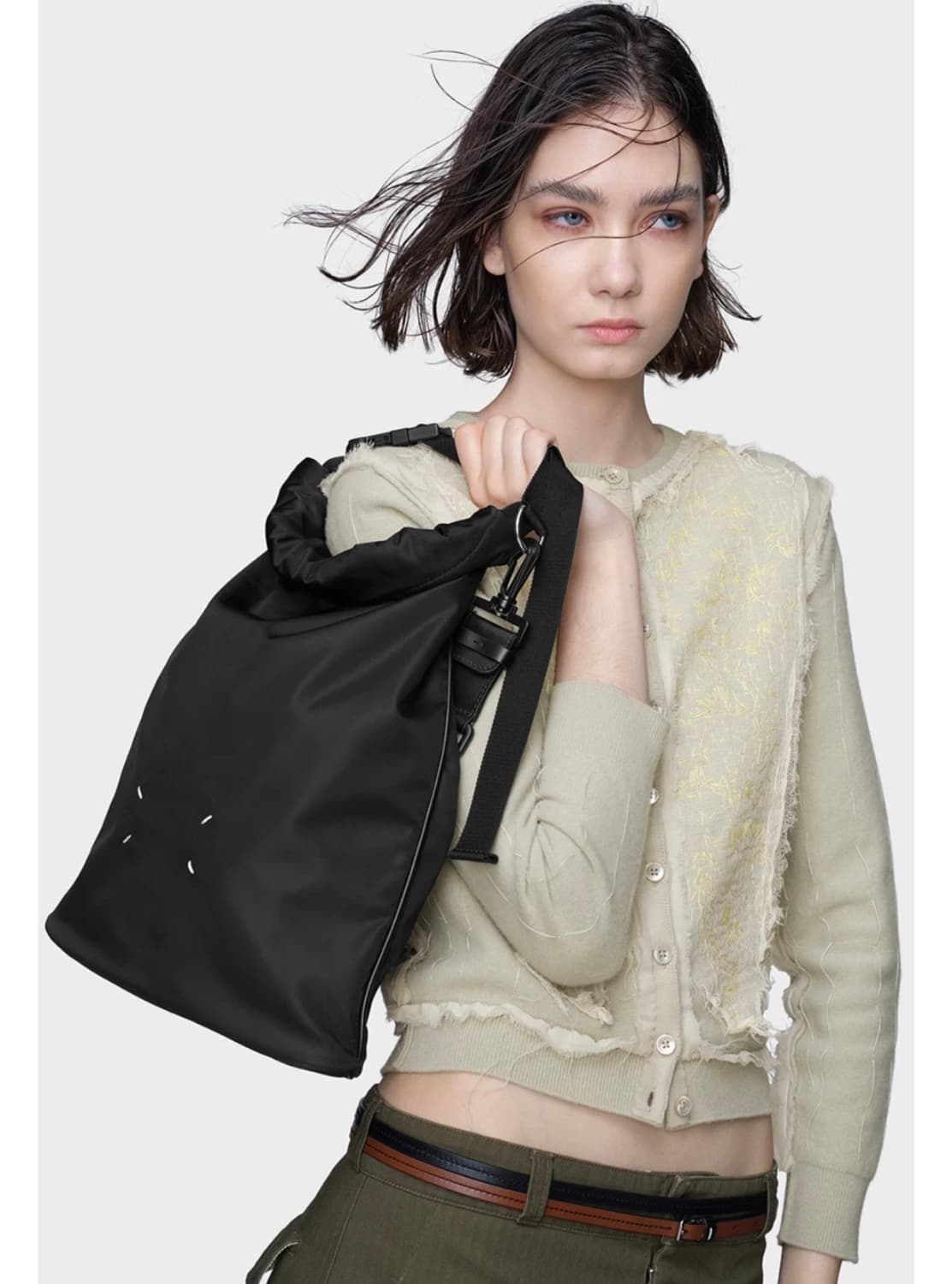 메종마르지엘라 하이테크 롤업 백팩 블랙 상품이미지5