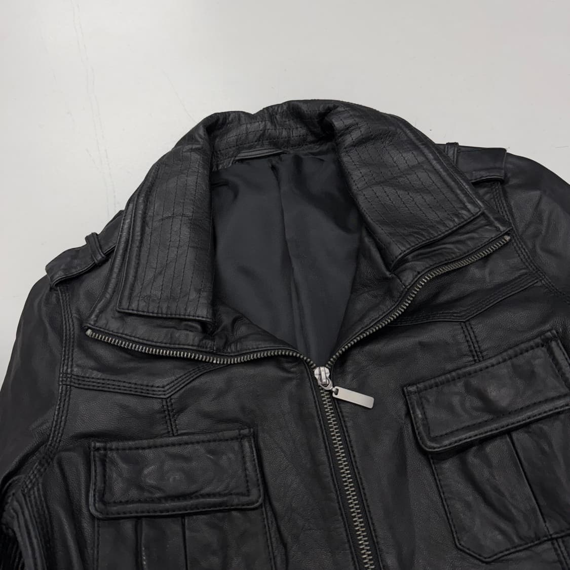 멀티포켓 딱붙 리얼레더 하이넥 바이커 가죽자켓 상품이미지3