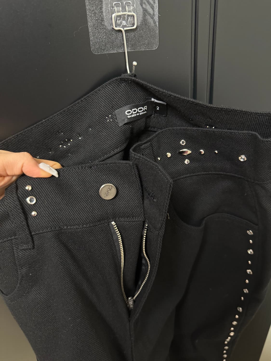 오도어 Cris studded pants  상품이미지2