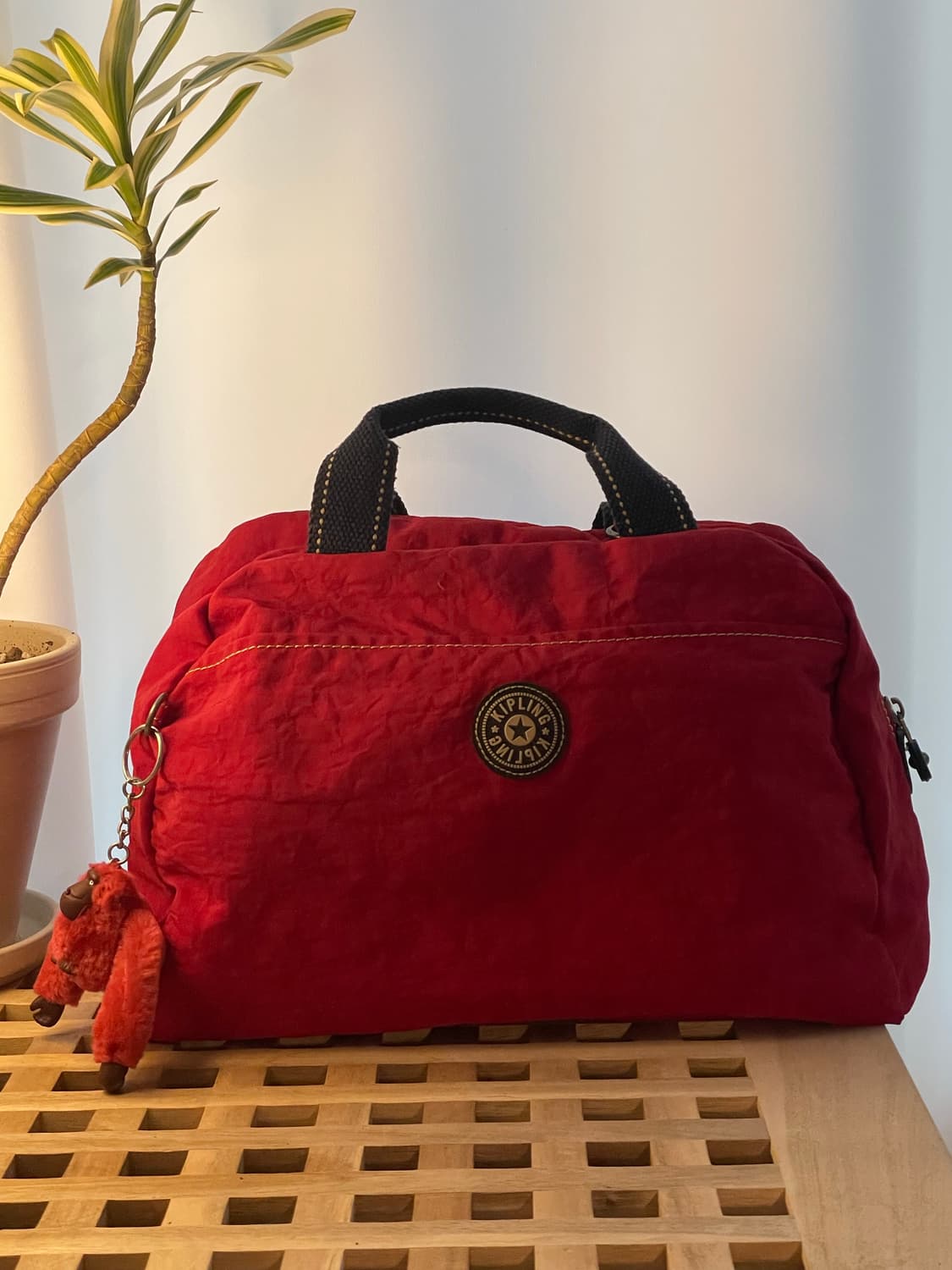 📍키플링 레드 토트백 상품이미지1