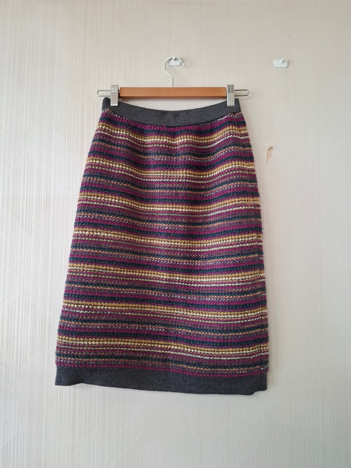 입생로랑 정품 니트 미디스커트  상품이미지3