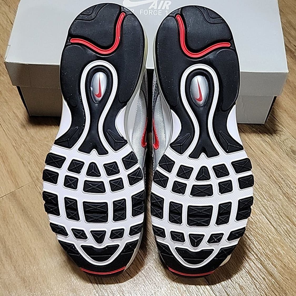 나이키 280 에어맥스97 실버불렛 OG 상품이미지6