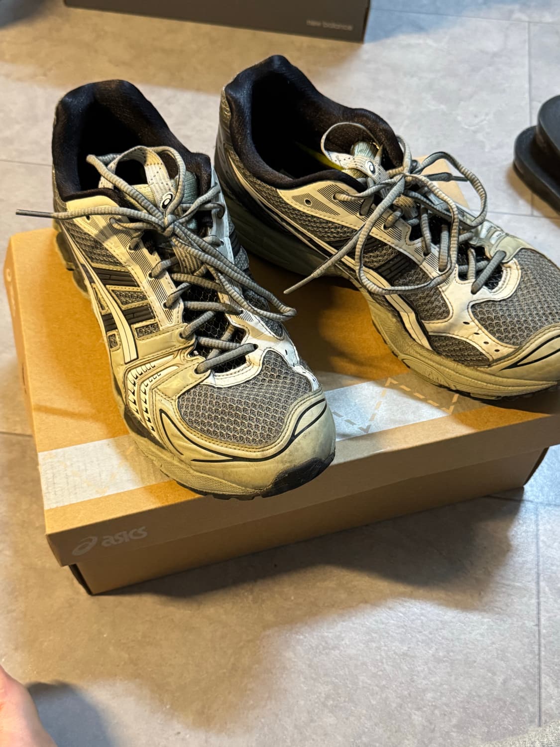 아식스 UB1-S 젤 카야노 14 피드몬트 그레이 상품이미지1