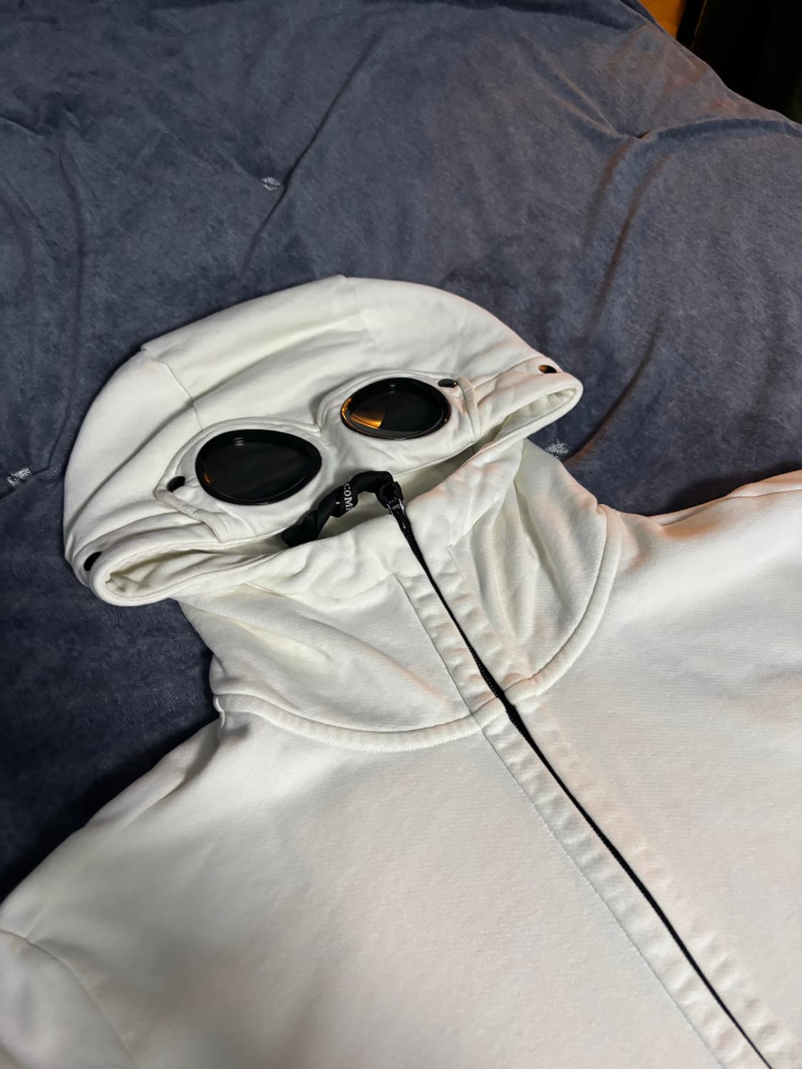 CP 컴퍼니 고글 후드집업 화이트 M 상품이미지3