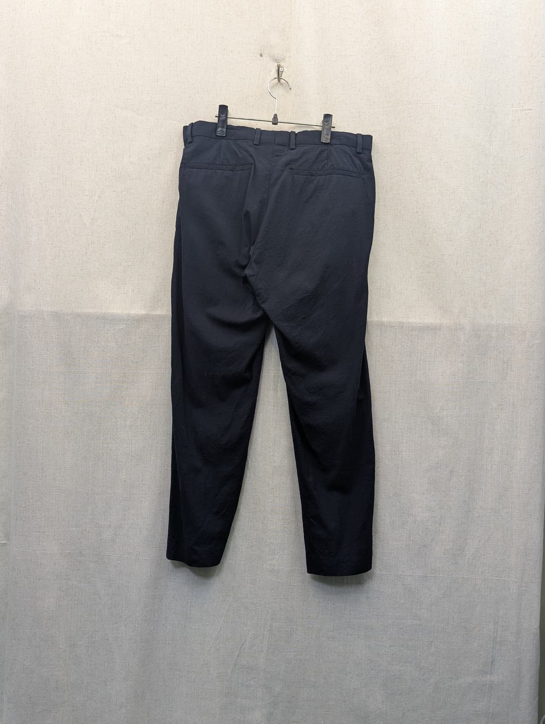 theory 네이비 색상 남성용 긴바지 상품이미지2