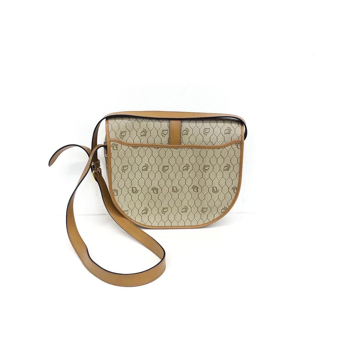 정품 디올 허니콤 크로스백 상품이미지3