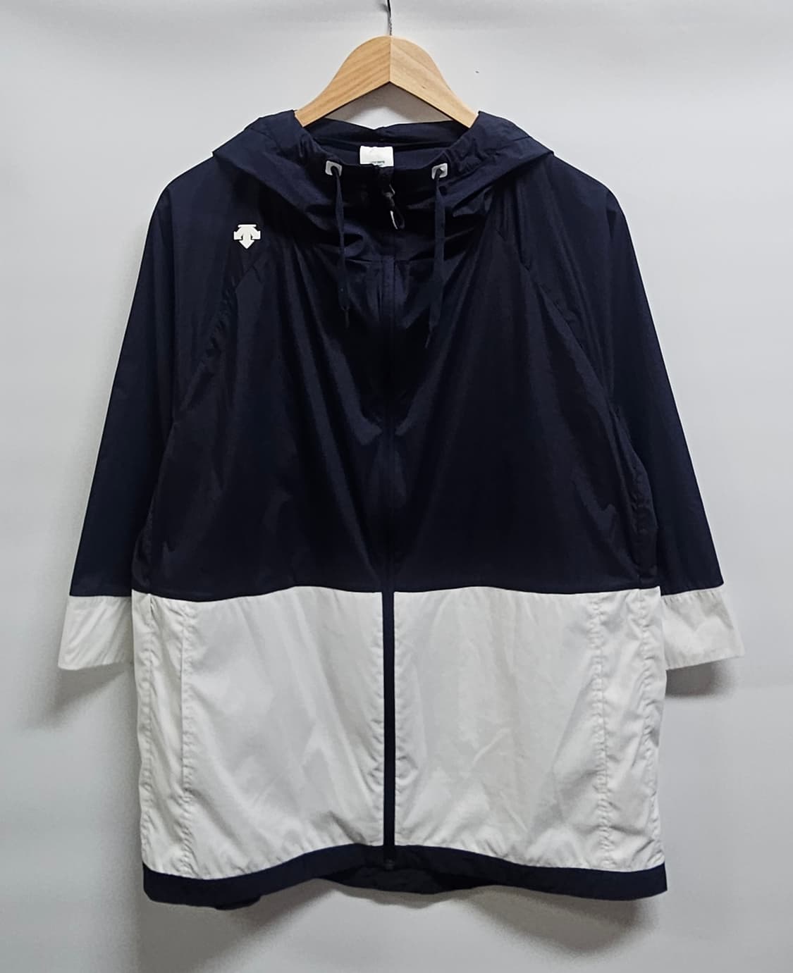 데상트 여성 7부 후드 바람막이 95 상품이미지1