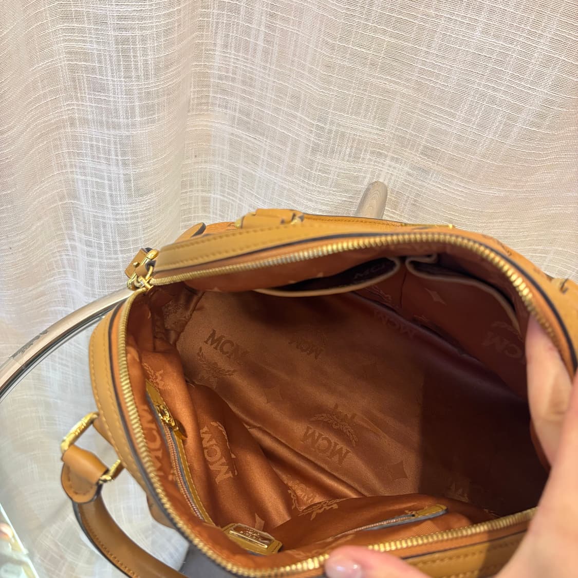 정품 MCM 황토 비세토스 토트백     상품이미지8