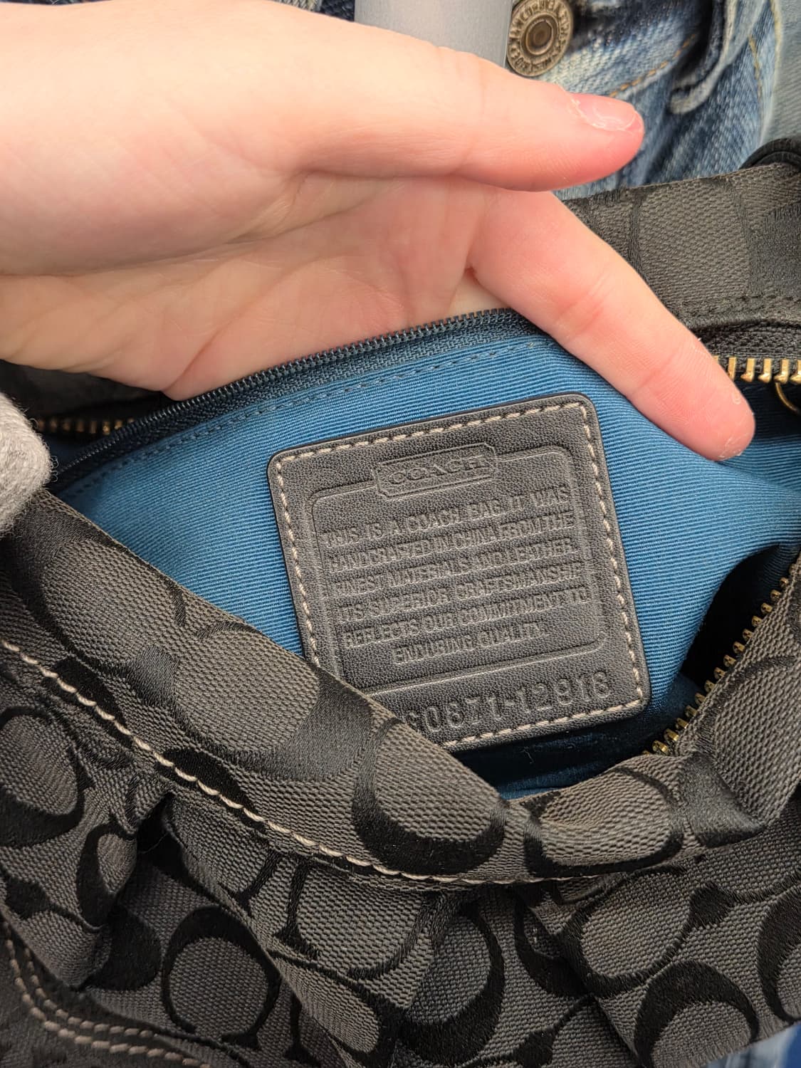 Coach 코치 블랙 모노그램 시그니쳐 숄더 백 상품이미지8