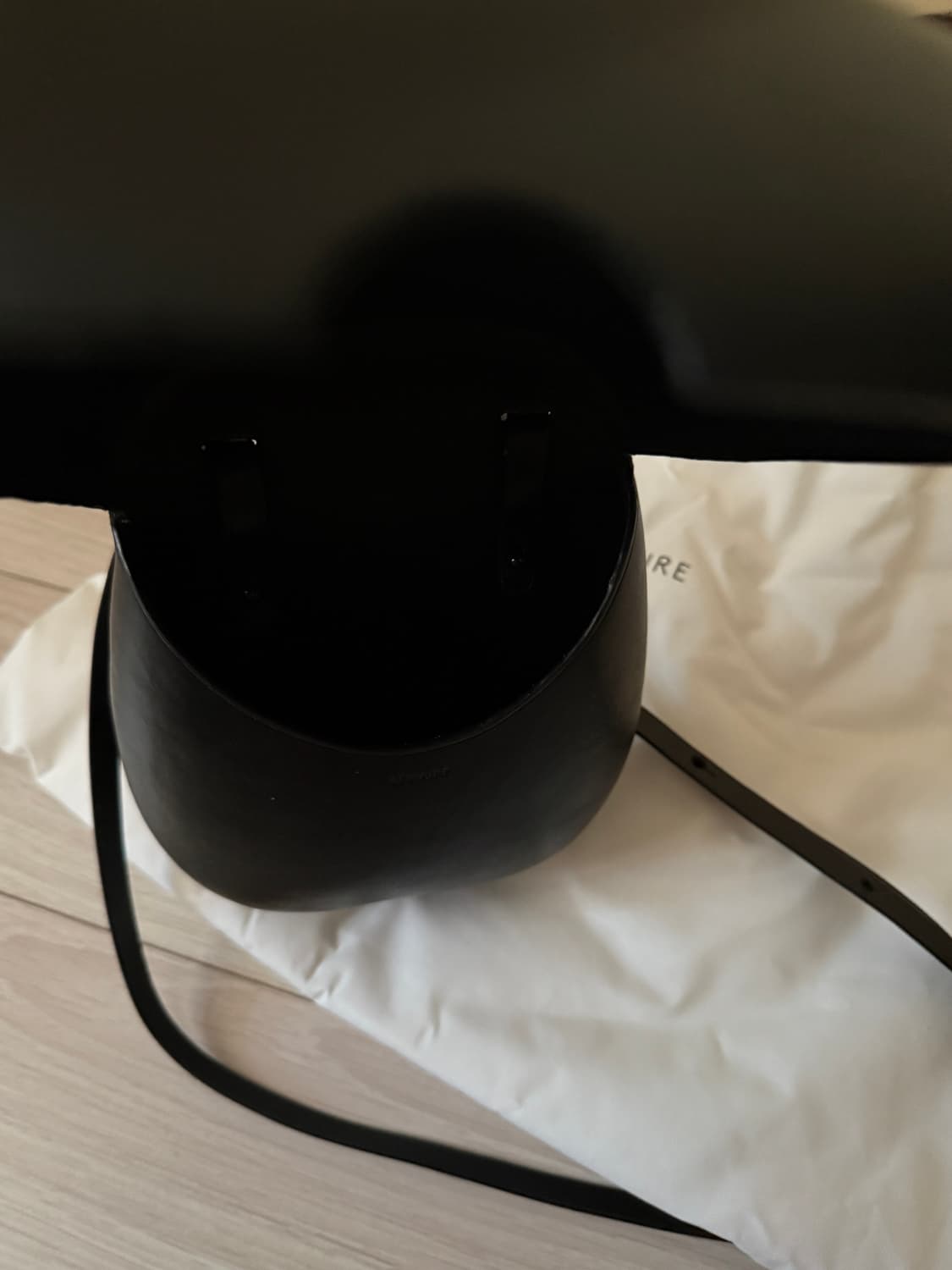 르메르 타코백 블랙 상품이미지6