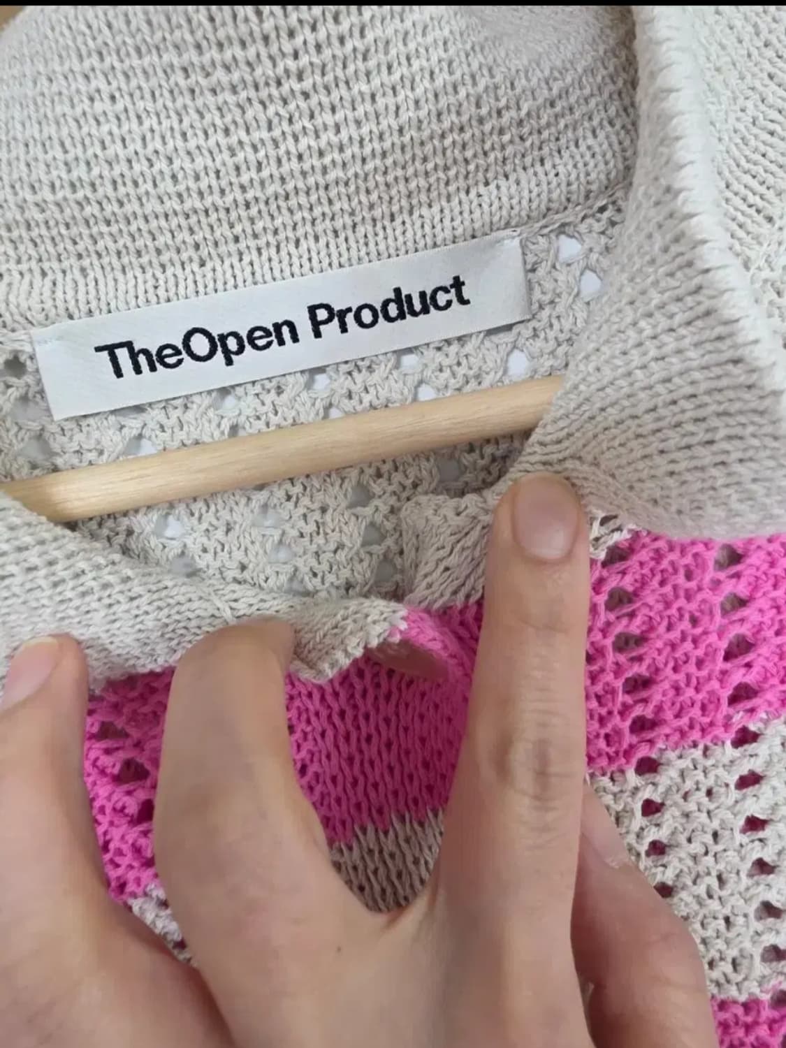 더오픈프로덕트 스트라이프 프린지 니트자켓 핑크 / 정가189,000 상품이미지4