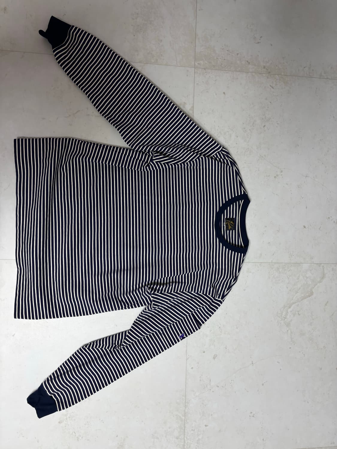 니들스 롱슬리브 판매 상품이미지1