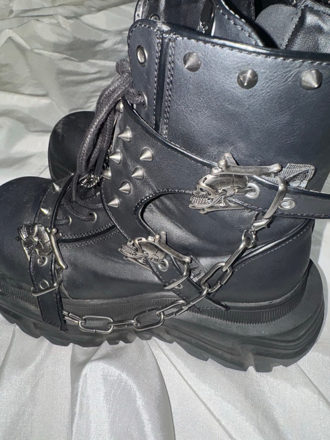 데모니아 에코-60 플레어 어글리 플랫폼 체인 앵클부츠 상품이미지5