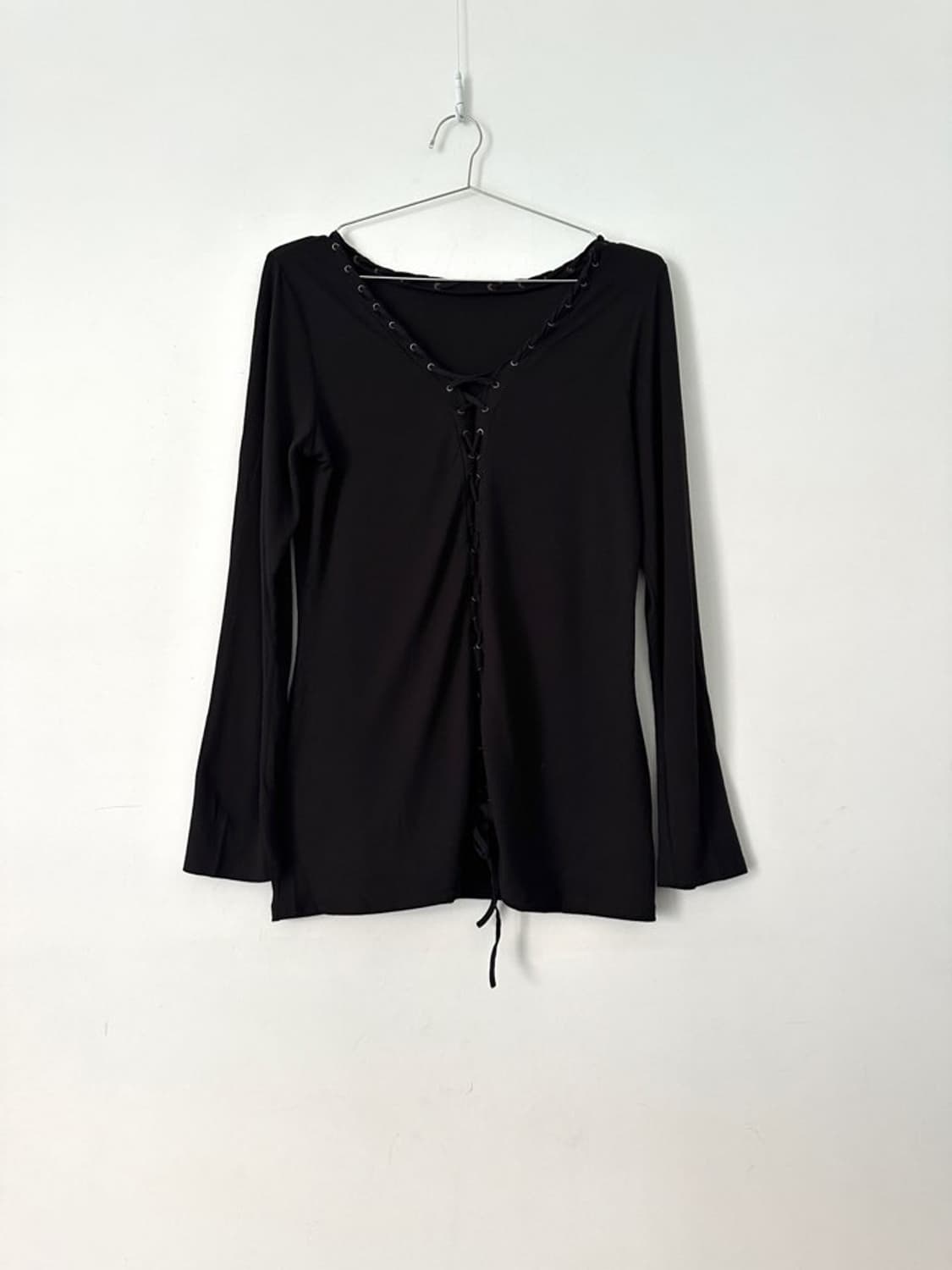 Linning twist open slit knit / black 상품이미지3