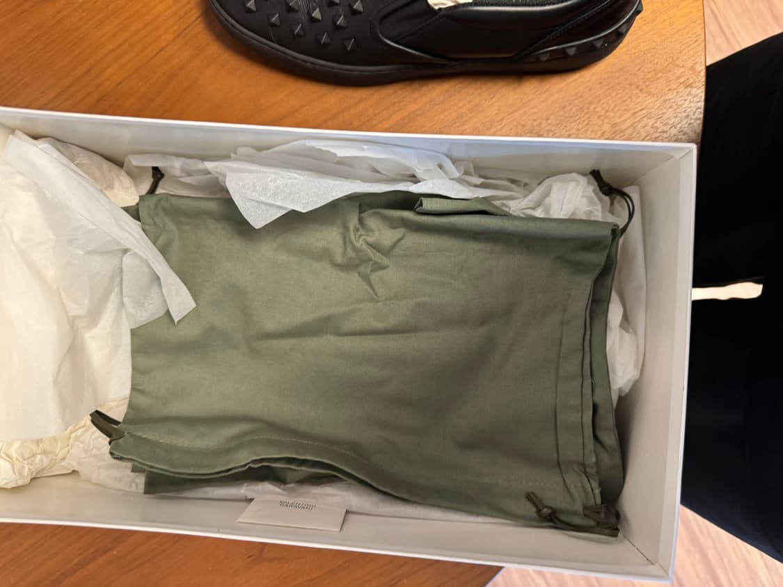 발렌티노 락스터드 슬립온 size 40(260-265) 상품이미지8