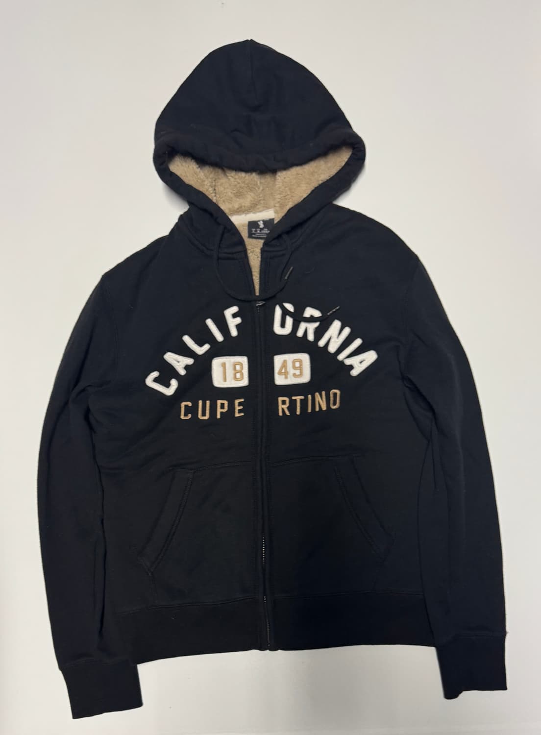 후아유 스펠아웃 보아털 후드집업 블랙 M ~ L 상품이미지1