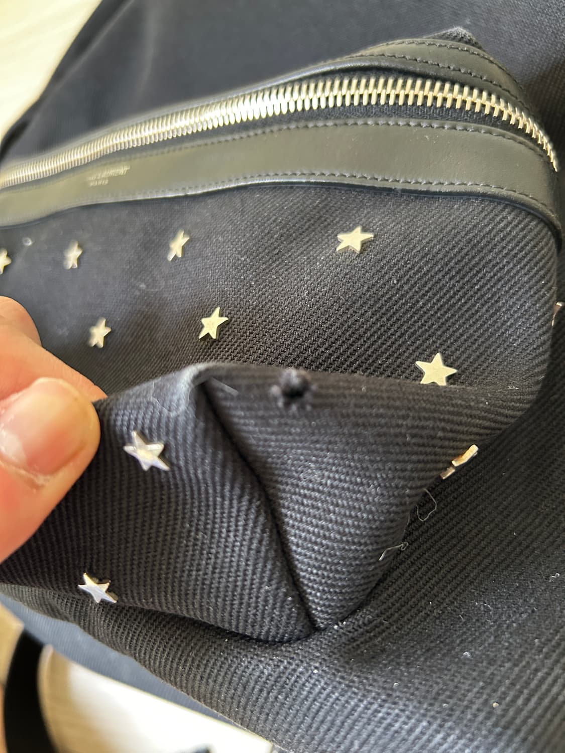 생로랑 별장식 백팩 상품이미지8